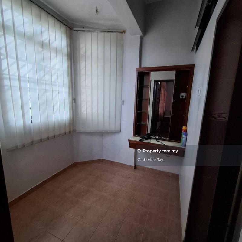 2-storey Terraced House for Sale in Taman Ungku Tun Aminah, Skudai by Catherine Tay - iProperty.com.my
