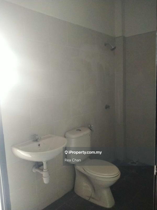 Rumah Berkembar untuk Dijual di Taman Seri Tanjong Gelam, Tanjong Kling oleh Rea Chan - iProperty.com.my