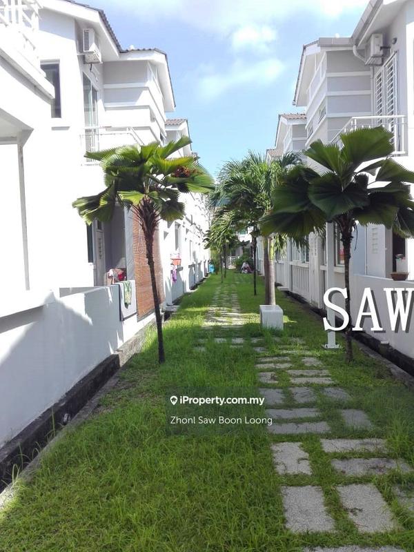 Rumah Berkembar untuk Dijual di Dua Villas Semi D, One Residence, Sungai Ara oleh Zhonl Saw Boon Loong - iProperty.com.my