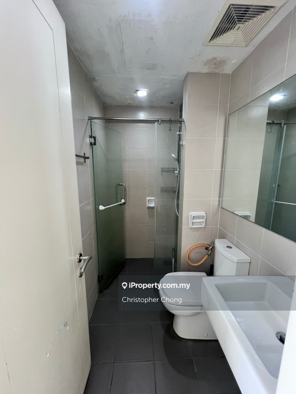 For Sale - Tiara Mutiara / The Crown