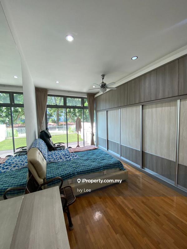 Pangsapuri untuk Dijual di Molek Pine 3 oleh Ivy Lee - iProperty.com.my