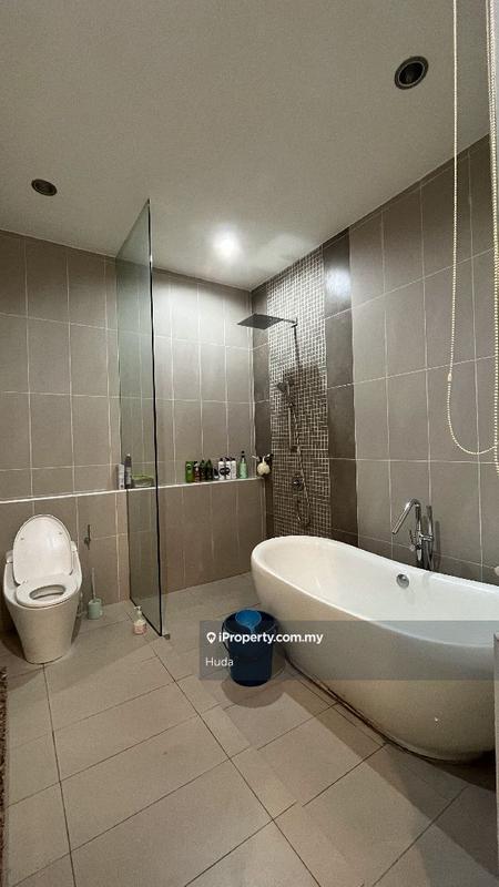 Rumah Berkembar untuk Dijual di Jalan Cahaya, Sungai Penchala oleh Huda - iProperty.com.my