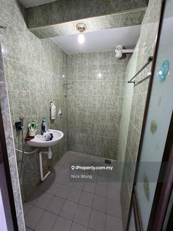 Flat for Sale in Pandan Ria (Block D) by Nick Wong - iProperty.com.my
