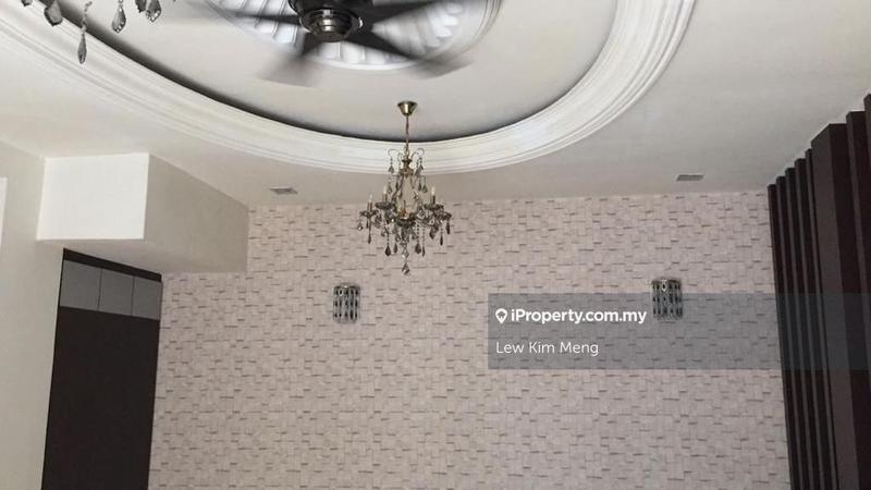 Rumah Berangkai 3 Tingkat untuk Dijual di Taman Residensi Kipark, Jalan Kuching oleh Lew Kim Meng - iProperty.com.my