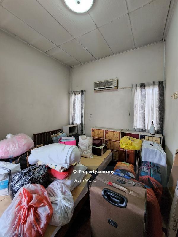 Rumah Berkembar untuk Dijual di Damansara Jaya, Petaling Jaya oleh Bryan Wong - iProperty.com.my