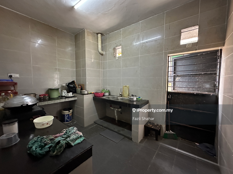 Flat for Sale in Jalan Chempedak by Fazli Shahar - iProperty.com.my