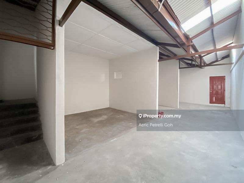 Shop for Rent in Banting, Banting by Aeric Petrelli Goh - iProperty.com.my
