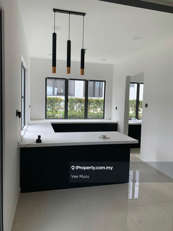Rumah Berkembar untuk Dijual di Diamond City, Semenyih oleh Vee Muru - iProperty.com.my