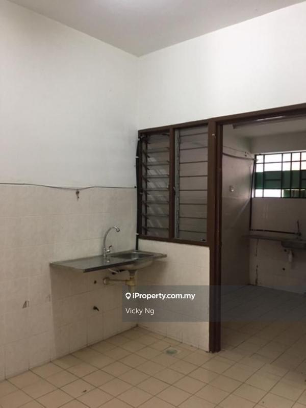 Rumah Teres 2-Tingkat untuk Dijual di Taman Puchong Tekali, Puchong oleh Vicky Ng - iProperty.com.my