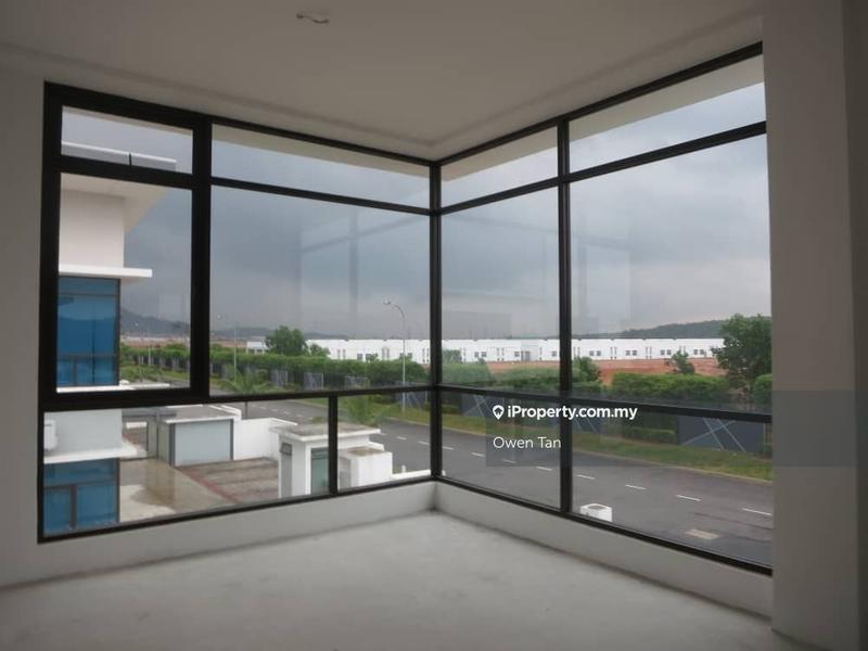 Kilang Berkembar untuk Dijual di Setia Businss Park, Gelang Patah oleh Owen Tan - iProperty.com.my