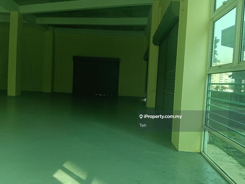 Semi-D Komersial untuk Dijual di Taman Subang Mas, Subang Jaya oleh Teh - iProperty.com.my