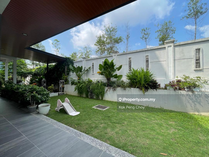 Rumah Berangkai 3 Tingkat untuk Dijual di Taman Bukit Serdang, Seri Kembangan oleh Kok Peng Choy - iProperty.com.my