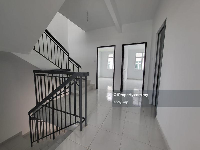 Rumah Teres 3-Tingkat untuk Dijual di Taman Kundang Jaya, Rawang oleh Andy Yap - iProperty.com.my