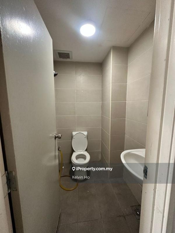 Kediaman Servis untuk Dijual di Plaza Azalea oleh Kelvin Ho - iProperty.com.my