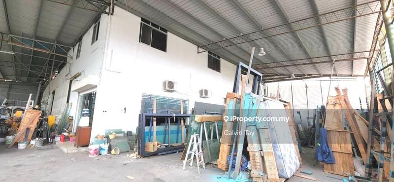 For Sale - 30 Points Industrial Warehouse (12,000 sqft) at Muara Tabuan, Kuching