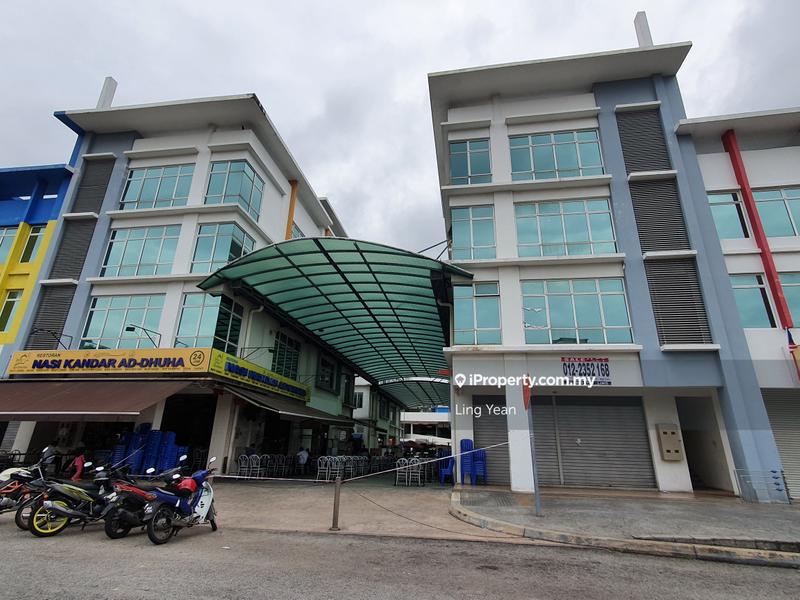Shop / Office untuk Dijual di Pusat Bandar Putra Permai, Seri Kembangan oleh Ling Yean - iProperty.com.my