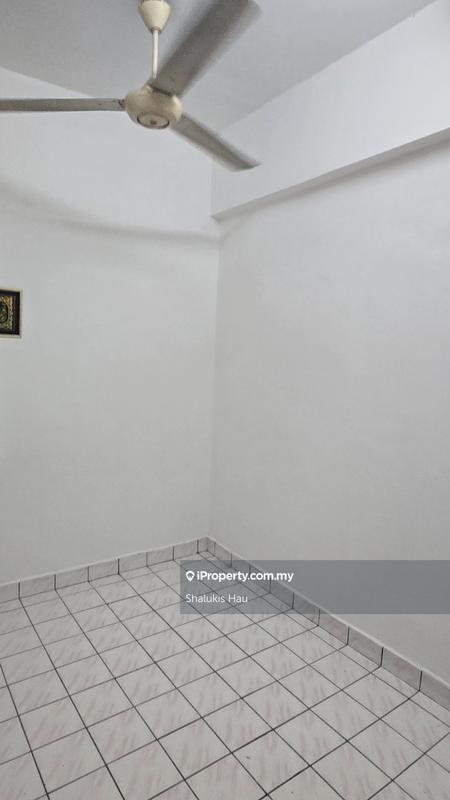 Rumah Pangsa untuk Dijual di Flat Dahlia oleh Shalukis Hau - iProperty.com.my