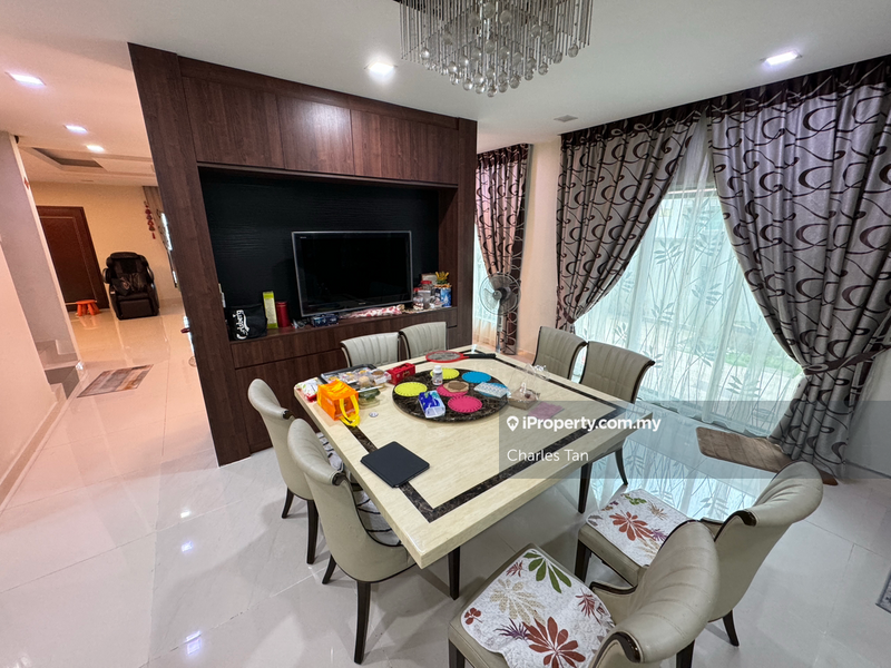 Rumah Berkembar untuk Dijual di Bandar Kinrara Seksyen 5, Bandar Kinrara oleh Charles Tan - iProperty.com.my