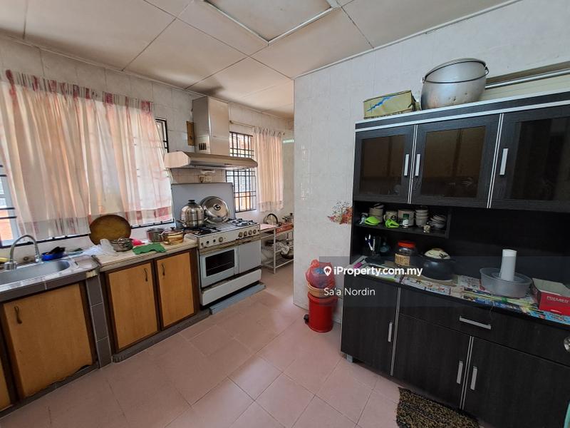 Rumah Berangkai 2 Tingkat untuk Dijual di Bukit Jelutong, Shah Alam oleh Sa'a Nordin - iProperty.com.my