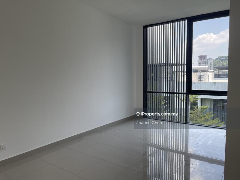 Rumah Berangkai 3.5 Tingkat untuk Dijual di wgzwf, Damansara Perdana oleh Joanne Chen - Empire Residence phase 3a - RM2.3m - iProperty.com.my