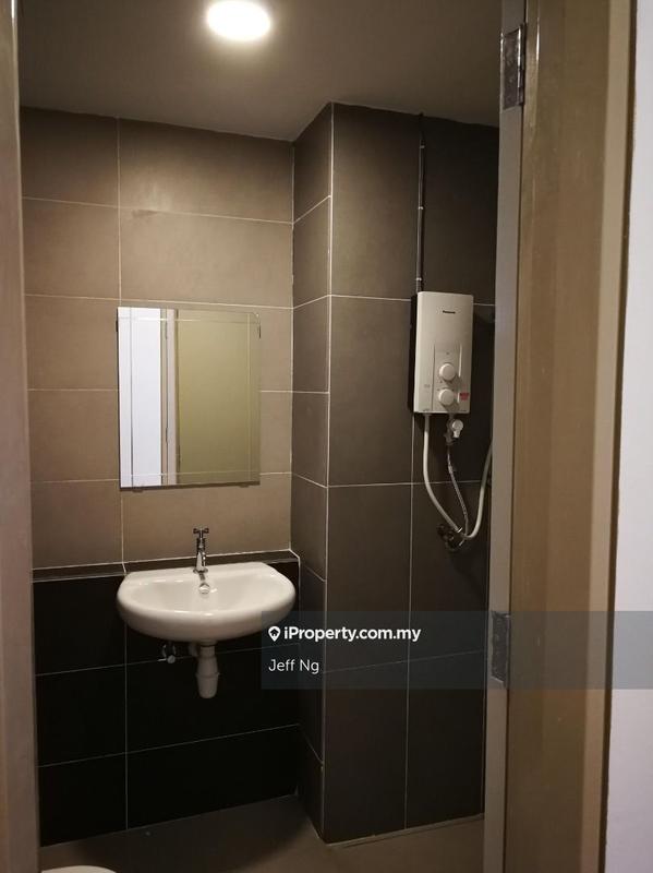 Kediaman Servis untuk Disewa di Suria Residence oleh Jeff Ng - iProperty.com.my
