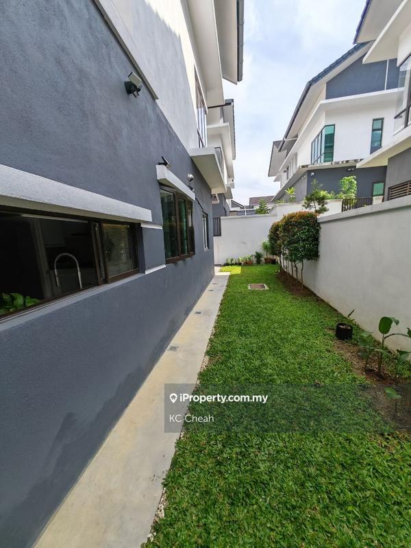 Rumah Berkembar untuk Dijual di (BELOW MARKET) SEMI-D, SEMANEA HILLS, Denai Alam, Shah Alam oleh KC Cheah - iProperty.com.my