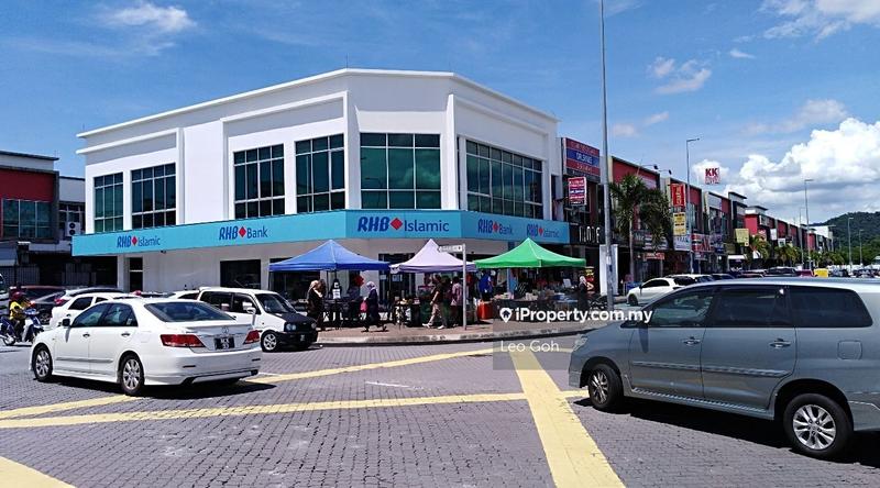 For Sale - Centrio Seremban 2 Shop Facing Mainroad
Phone Number : 012-6283150 Leo
Double Storey Shop
--Price R