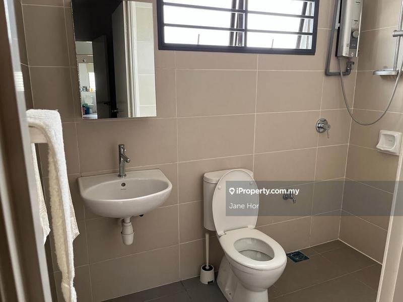 Townhouse for Sale in 16 Sierra, Puchong by Jane Hor - iProperty.com.my