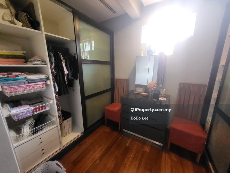 Rumah Berangkai 3 Tingkat untuk Dijual di Taman Salak Selatan, Salak South oleh BoBo Lee - iProperty.com.my