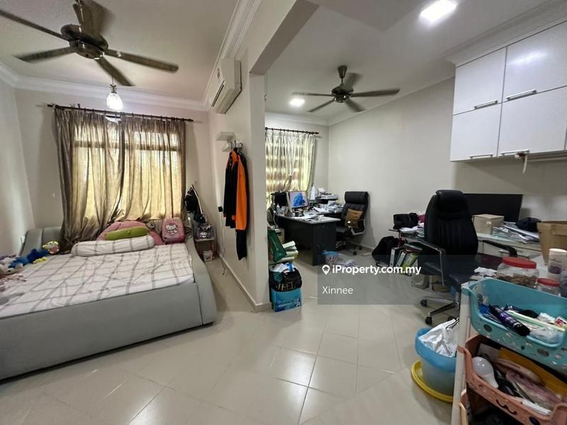Townhouse for Sale in Bukit Dumbar, Jelutong by Xinnee - iProperty.com.my