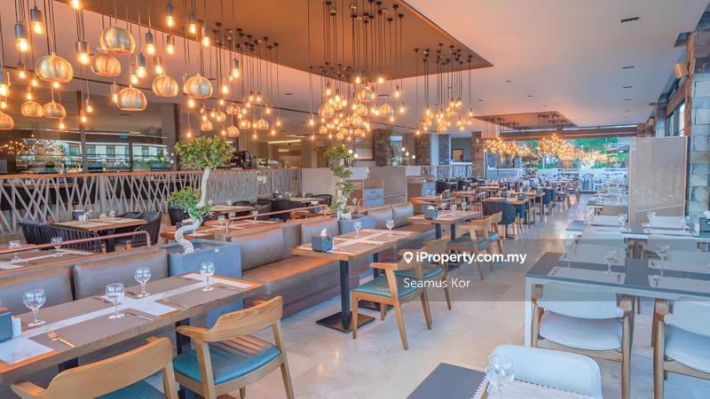 For Sale - ⭐ 4 star ⭐ Shopping Mall (100% occupied) ⭐ RM298psf ⭐ 258 rooms ⭐