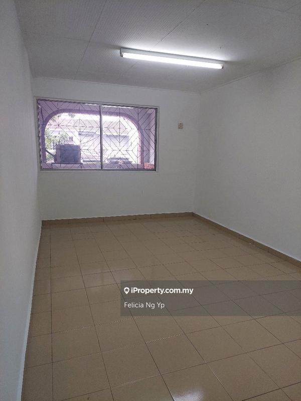 Rumah Teres 2-Tingkat untuk Dijual di SS3, Petaling Jaya oleh Felicia Ng Yp - iProperty.com.my