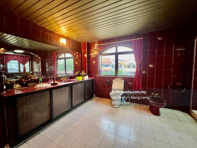 Bungalow House for Sale in Taman Paramount, Petaling Jaya by Bernisa Bon - iProperty.com.my