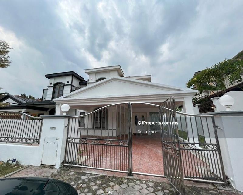 Rumah Berkembar untuk Dijual di Bandar Putra Permai, Seri Kembangan oleh Sulin Khor - iProperty.com.my