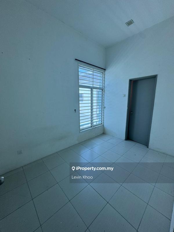 Semi-Detached House for Sale in Bandar Saujana Putra, Tanjong Duabelas by Levin Khoo - iProperty.com.my
