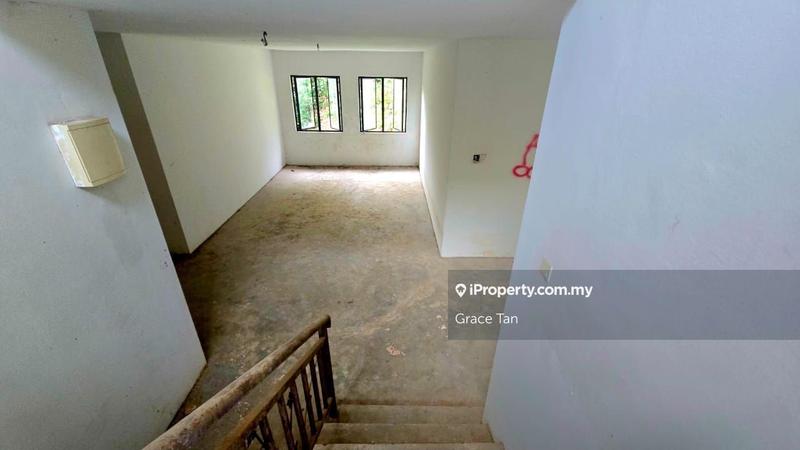 Bungalow House for Sale in Taman Equine, Seri Kembangan by Grace Tan - iProperty.com.my