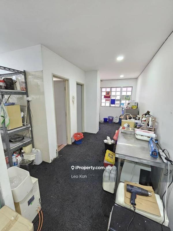 Shop for Sale in Taman Universiti Indah, Seri Kembangan by Leo Koh - iProperty.com.my