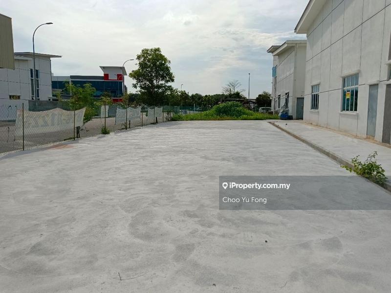 For Sale - Taman Tasik Utama Corner factory for Sale!