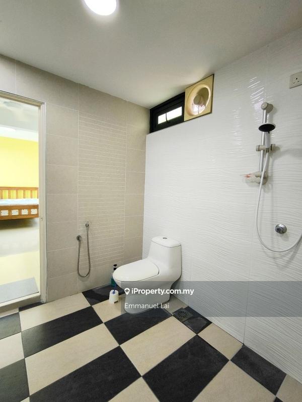 2.5-storey Terraced House for Sale in TTDI End Lot House With 9 Feet Extra Land, Taman Tun Dr Ismail by Emmanuel Lai - iProperty.com.my