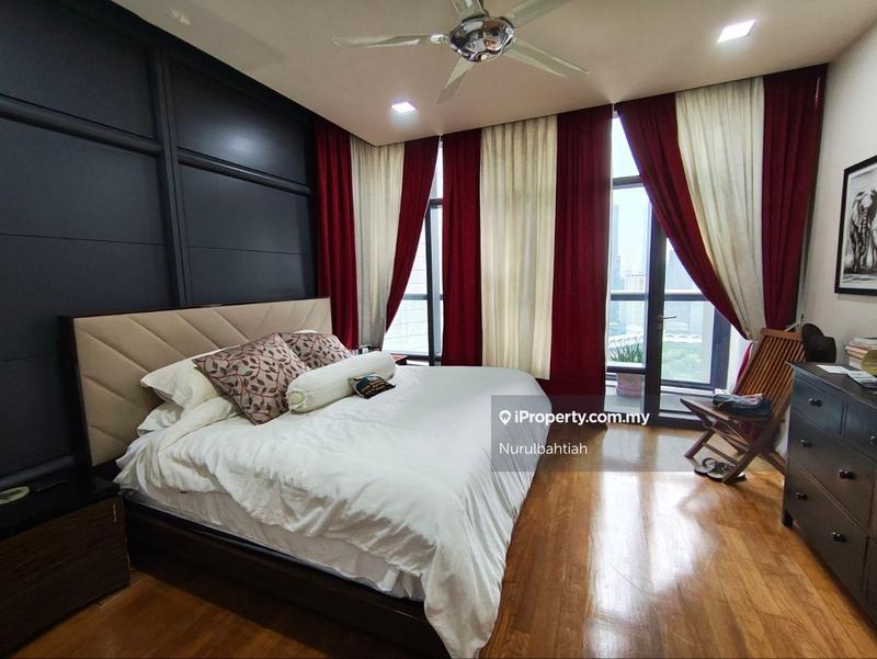 For Sale - Condominium @ The Troika