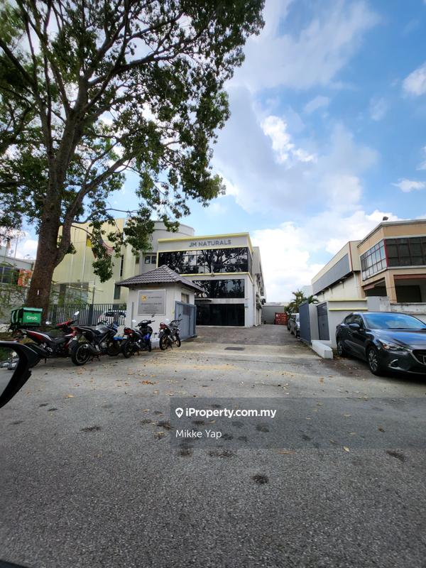 Kilang Berkembar untuk Dijual di Kawasan Perindustrian Temasya, Shah Alam oleh Mikke Yap - iProperty.com.my