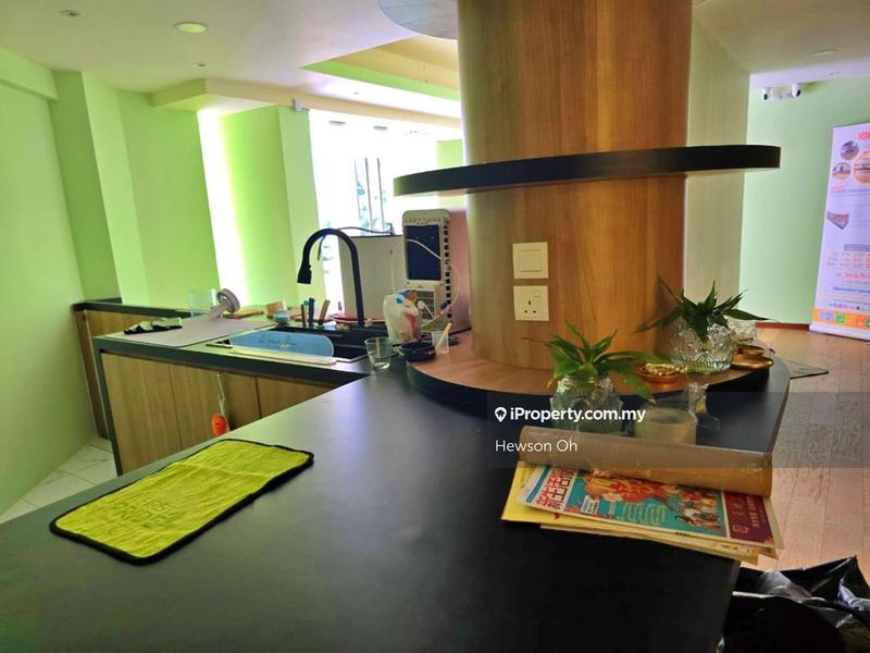 Commercial Bungalow for Sale in Kawasan 18, Klang by Hewson Oh - iProperty.com.my