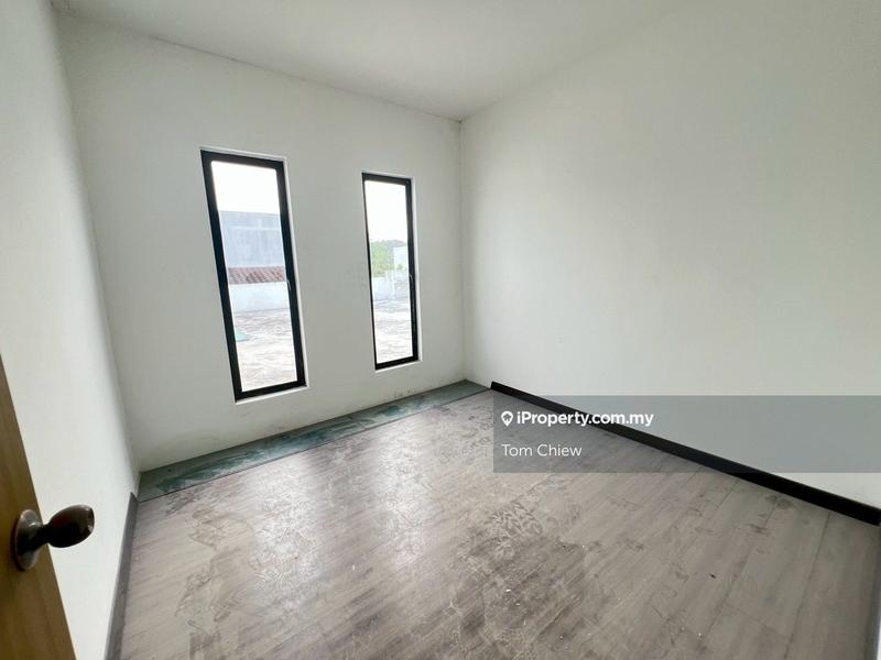 Semi-Detached House for Sale in Taman Kolam Air, Johor Bahru by Tom Chiew - iProperty.com.my
