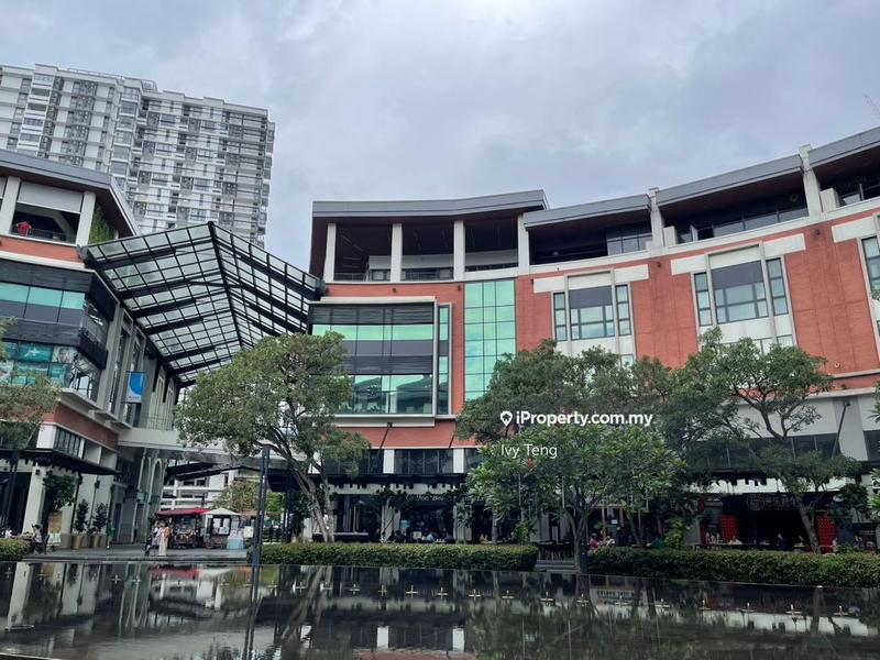 For Sale - Plaza Arkadia