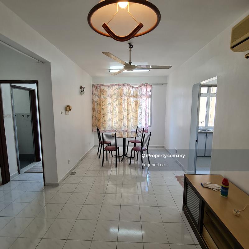 Condominium for Sale in Azuria Condominium by Eugene Lee - iProperty.com.my