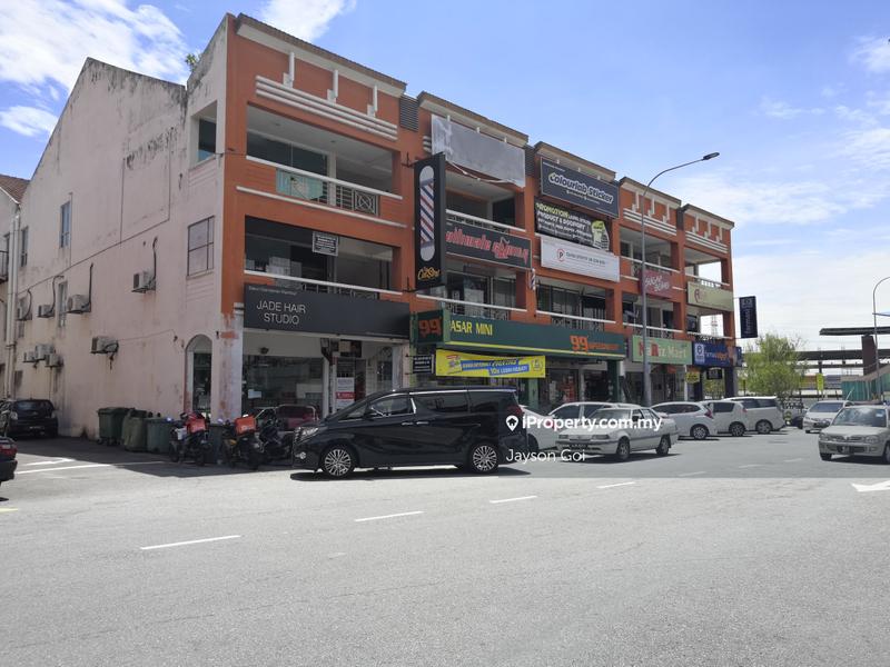 For Sale - Bandar Baru Selayang, Dataran Templer, Batu Caves, 3sty Shoplot