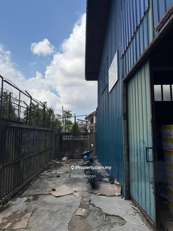 Warehouse for Sale in Padang Garong, Kota Bharu by Nabila Nazori - iProperty.com.my
