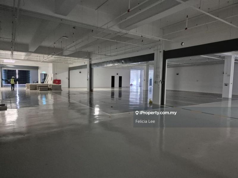 For Rent - Car Showroom & Service Centre