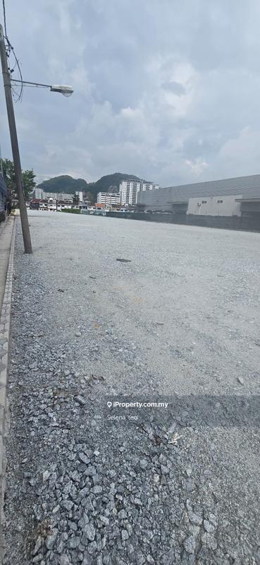 For Rent - Flat Commercial Land