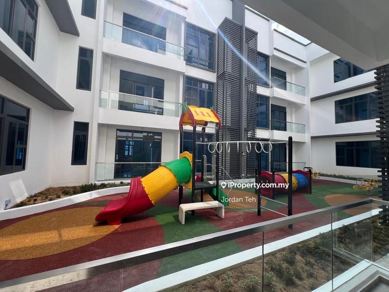 Rumah Bandar untuk Dijual di Ara Simfoni Petaling Jaya, Kayu Ara oleh Jordan Teh - iProperty.com.my